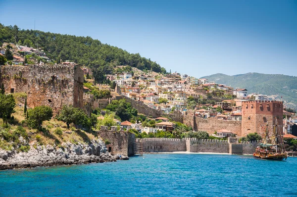 Antigua fortaleza y mar en Alanya, Turquía —  Fotos de Stock