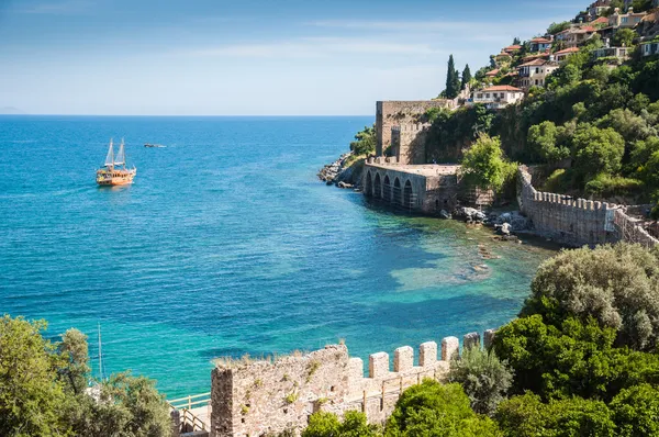 Playa del mar en Alanya, Turquía — Foto de Stock