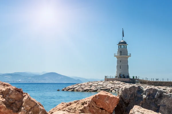 Faro sul mare ad Alanya, Turchia — Foto Stock