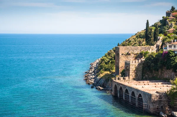 Praia do mar em Alanya, Turquia — Fotografia de Stock