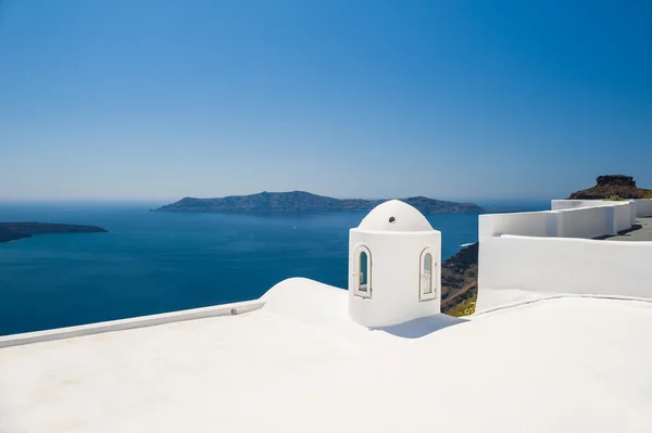 Белая архитектура острова Санторини, Греция — стоковое фото