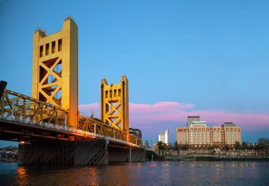 Sacramento altın kapı asma köprü