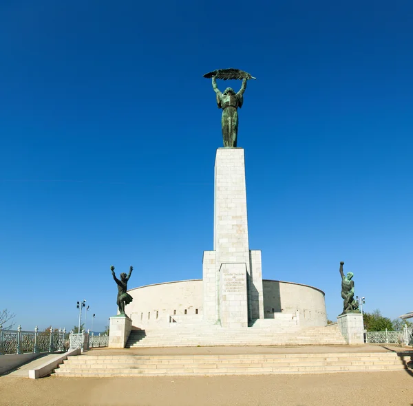 Estatua de la Libertad en la Ciudadela de Budapest — Foto de Stock