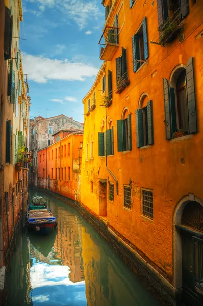 Keskeny csatorna Velence, Olaszország — Stock Fotó