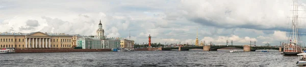Panorâmica de São Petersburgo, Rússia — Fotografia de Stock