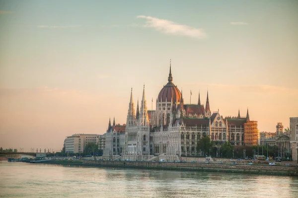 Budova maďarského parlamentu v Budapešti — Stock fotografie