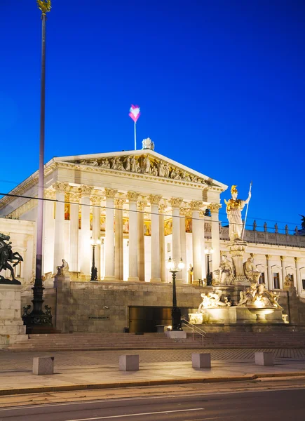 Austrian parliament building (Hohes Haus) in Vienna — Stock Photo, Image