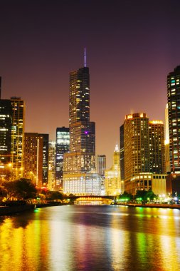 Uluslararası otel ve tower Chicago, Il gece koz
