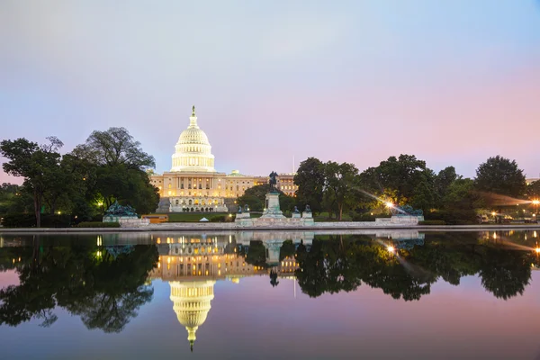 ワシントンでは、アメリカ合衆国議会議事堂 dc — ストック写真