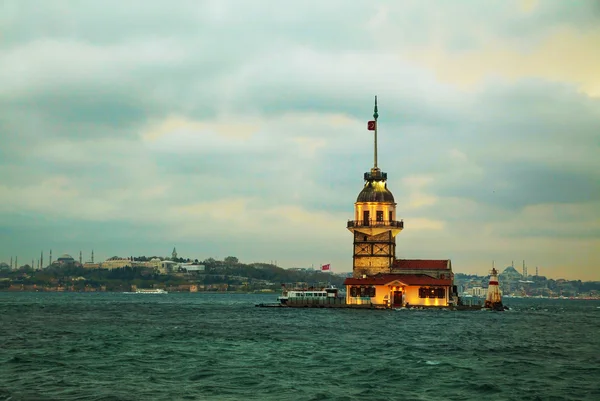 Maiden's island in Istanbul, Turkey — Stock Photo, Image