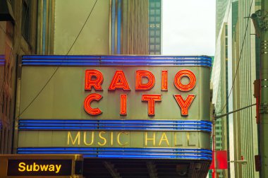 Radio city music hall işareti