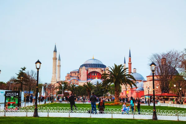 Hagia sophia in istanbul, Turkije in de avond — Stockfoto