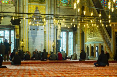 Müslümanlar ile Sultanahmet Camii iç