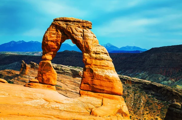 Delicato arco al Parco Nazionale degli Archi, Utah, USA — Foto Stock