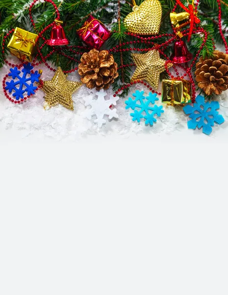 Christmas garland with evergreen branches — Stock Photo, Image