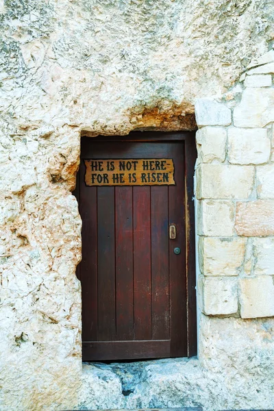 Entrance to the Garden Tomb in Jerusalem — Stock Photo, Image