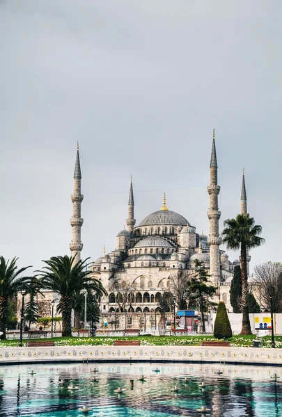 Sultan Ahmed Moskee (blauwe moskee) in Istanboel — Stockfoto