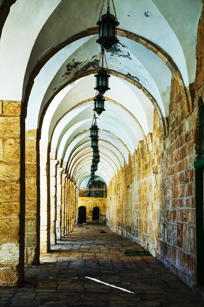 Zamontować łuki korytarz w świątyni w Jerozolimie — Zdjęcie stockowe