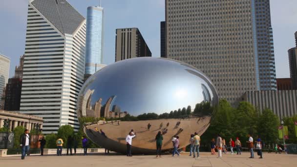 Cloud gate heykel millenium Park — Stok video