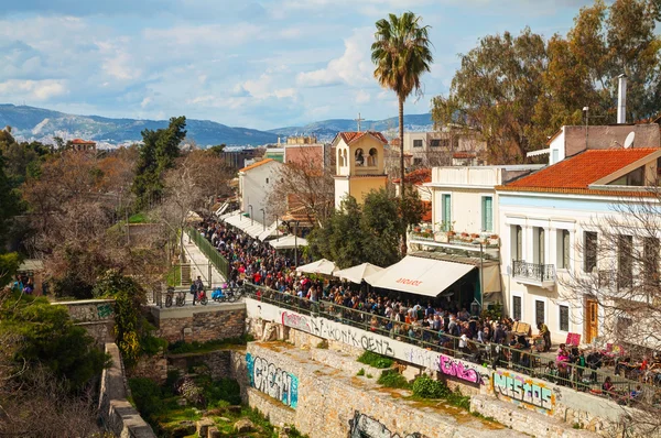 Turistler ile Atina sokak — Stok fotoğraf