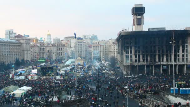 Overzicht van maidan na de revolutie — Stockvideo