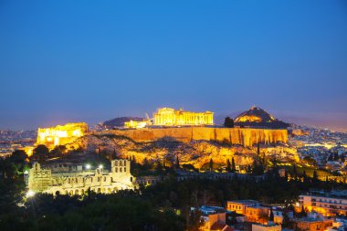 Akropolis akşam güneş battıktan sonra
