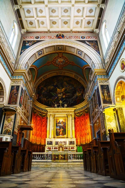 Cathedral Basilica of St. Dionysius the Areopagite interior — Stock Photo, Image