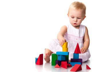 çok güzel bir bebek bir kale inşa