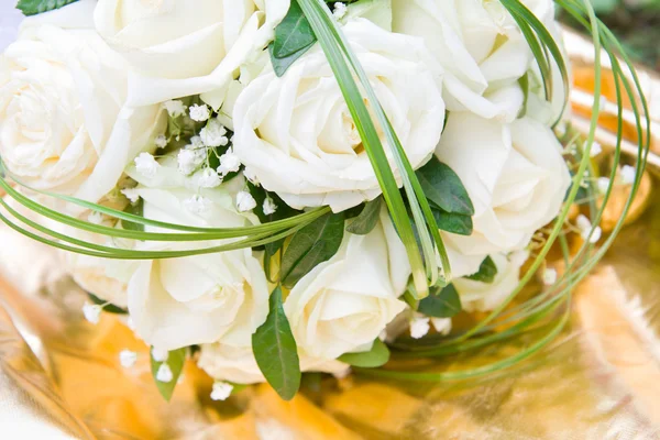 Bouquet of white roses — Stock Photo, Image