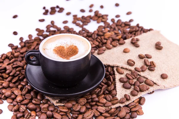 Cup of coffee with a heart. Coffee break concept. — Stock Photo, Image