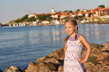nesebar güzel küçük bir kız