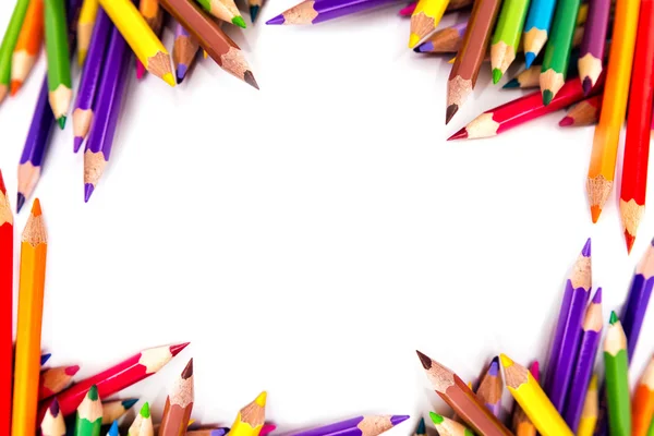 izole renkli kalemler