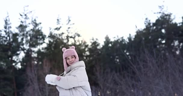 Cute Little Teenage Girl Having Fun Playing Snowballs Ready Throw — Video Stock