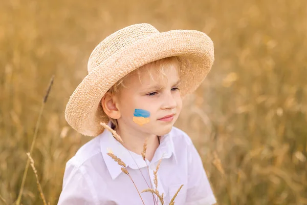 Stop War Ukraine Love Ukraine Concept Ukrainian Boy Ukrainina Flag – stockfoto