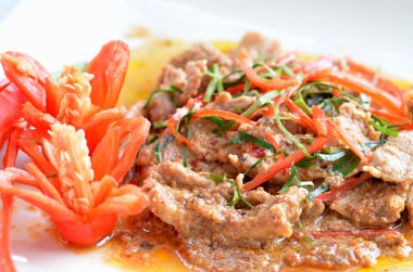 domuz eti ile panaeng köri