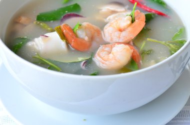 karides çorbası, tom yum goong