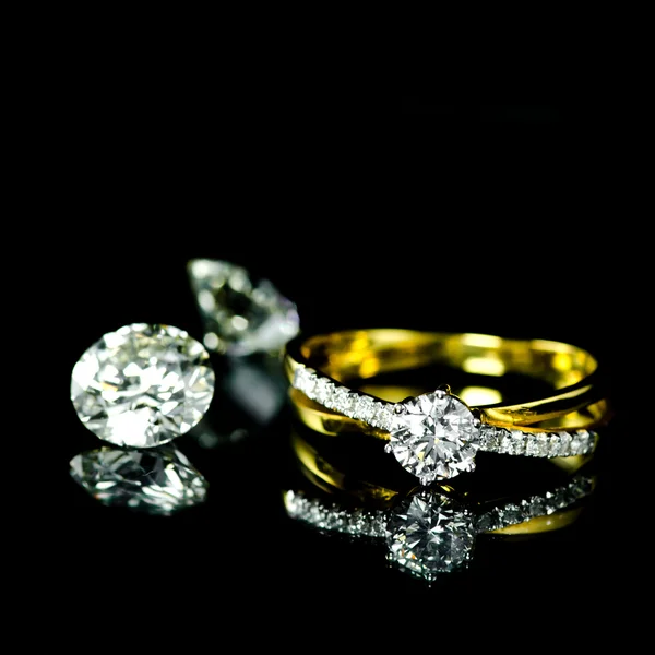 Alliance bague dimond — Photo