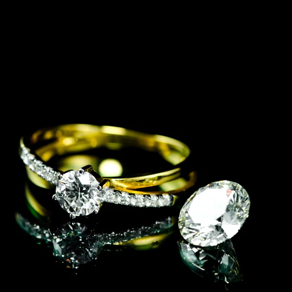 Dimond trouwring — Stockfoto