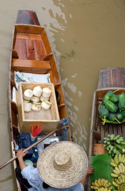 damnernsaduak yüzen Pazar Tayland