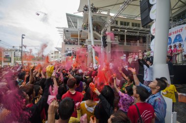 köpük ve renk party