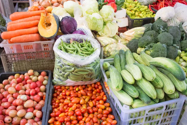 Verduras en el mercado —  Fotos de Stock