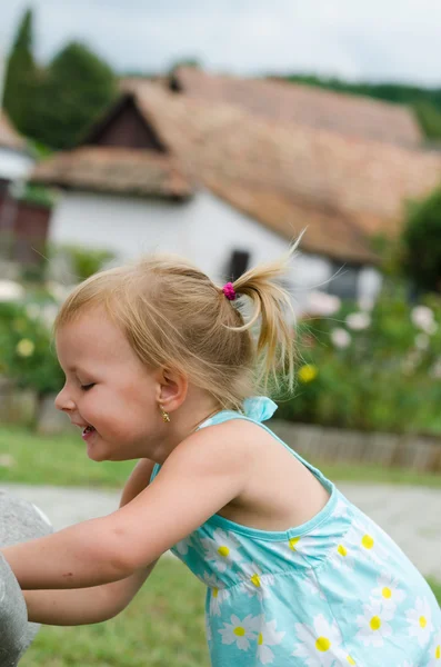 Cute little girl — Stock Photo, Image