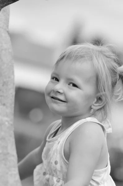 Cute little girl — Stock Photo, Image