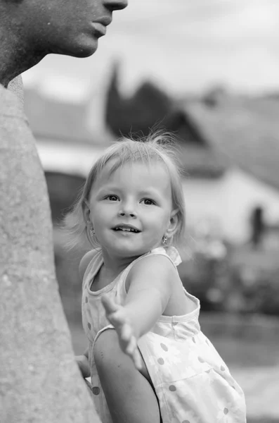 Schattig klein meisje — Stockfoto