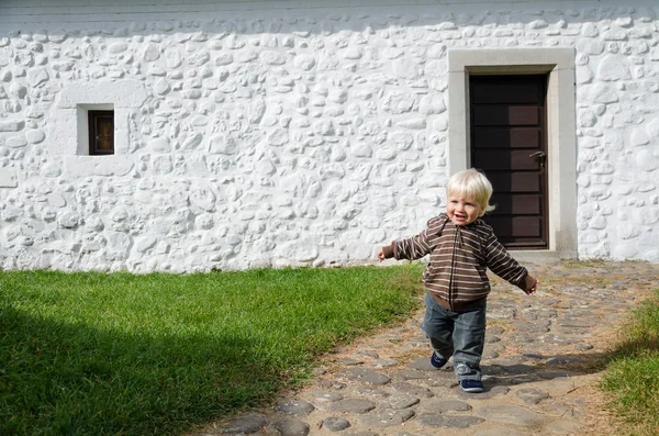 Schattig jongetje — Stockfoto