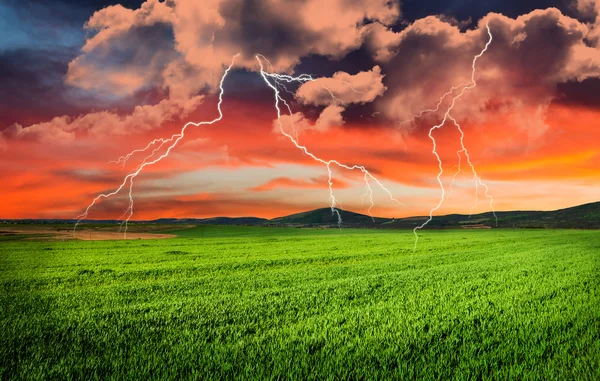 Gewitter mit Blitz — Stockfoto