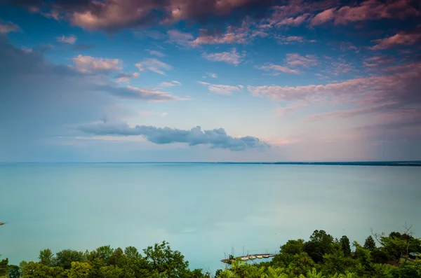 Bellissimo lago — Foto Stock