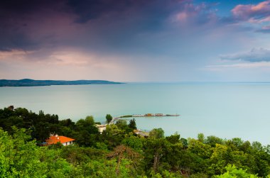 güzel göl