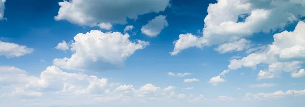 Céu azul fundo — Fotografia de Stock