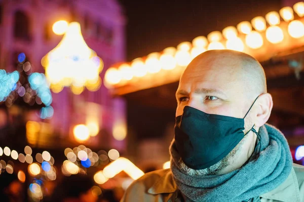 Adult Person Wearing Mask Outdoor City Christmas Fair Night — Stock Photo, Image